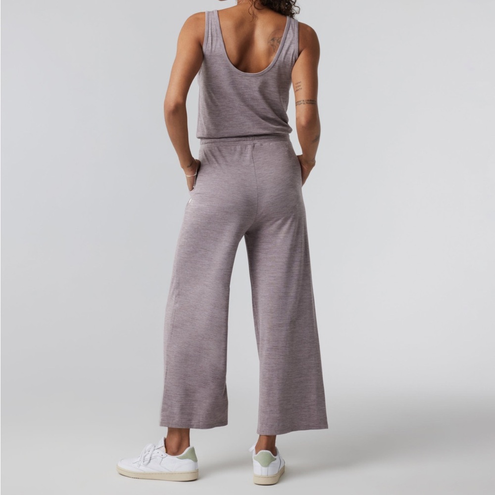 Nwot Vuori Falls Jumpsuit Rosemary Heather Size S - image 4